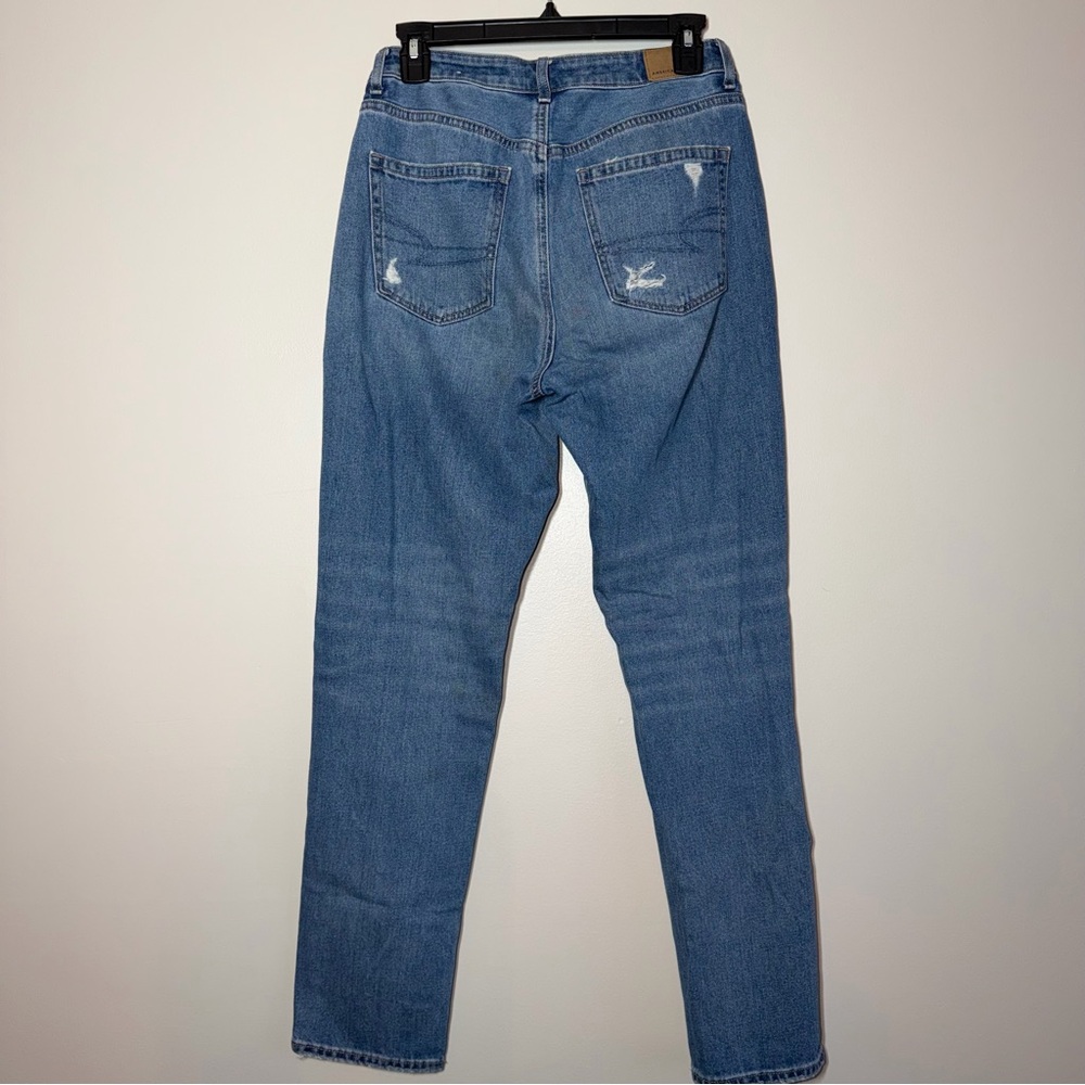American Eagle Outfitters Blue Distressed mom Jeans - Picture 5 of 7
